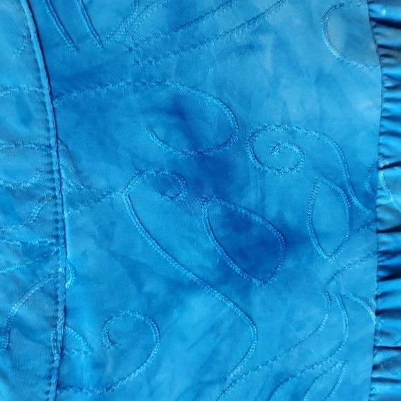 New Directions blue embossed sleeveless top size 3X asymmetrical - Picture 9 of 10